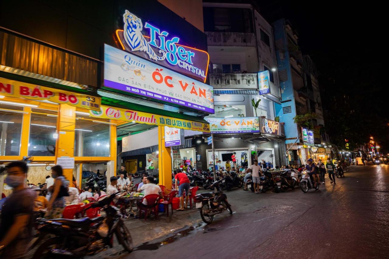 Airport Saigon Hotel - Gan Am Thuc Dem Cho Pham Van Hai Хошимин Экстерьер фото